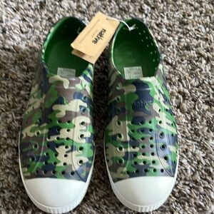 NWT Native Shoes, Camo size 2